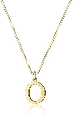 Gold initial necklace, letter O